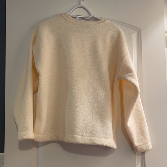 Loft beige soft fluffy medium top NWT - Picture 3 of 3